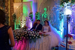 ein usbekisches Brautpaar wohlhabender Familien