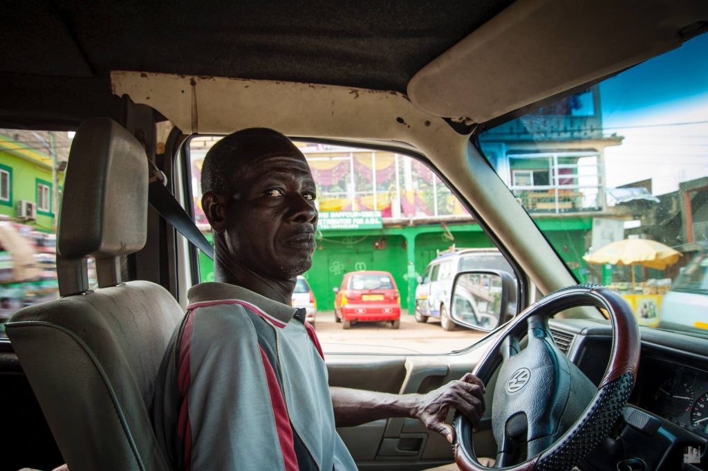 Unterwegs auf Ghana's Straßen